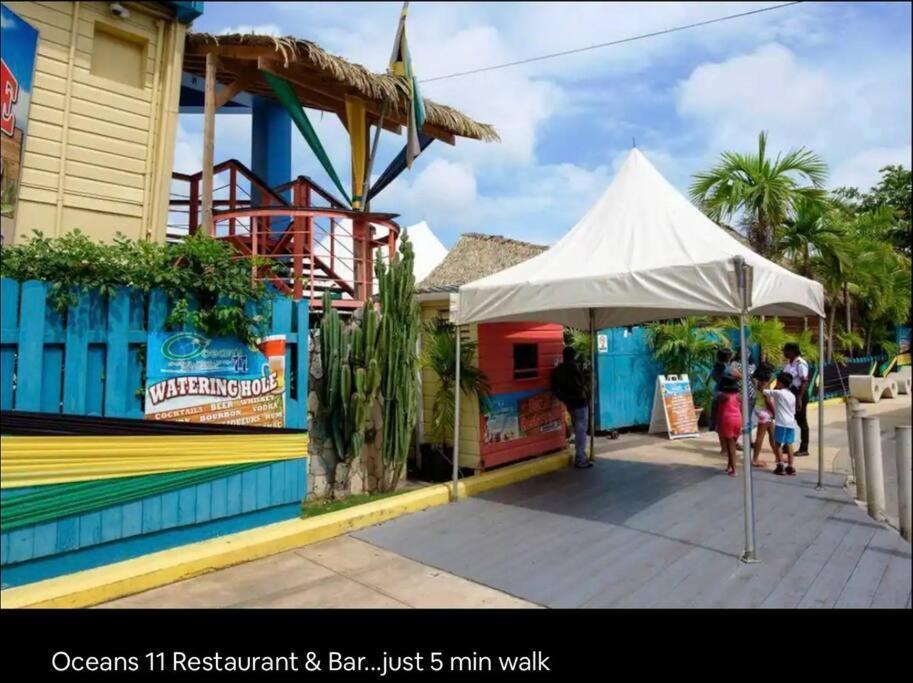 Appartamento Simply Mystical Ocho Rios Esterno foto